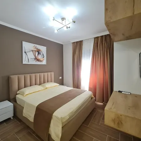 Hotel Sazani & *