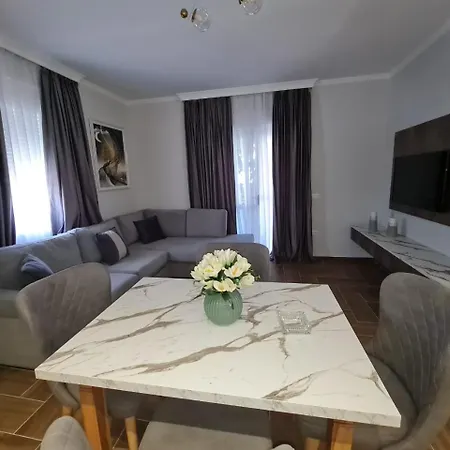 Sazani & Hotel Durrës