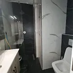 Hotel Sazani & *